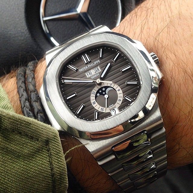 Patek philippe nautilus 5726/1a Master Copy