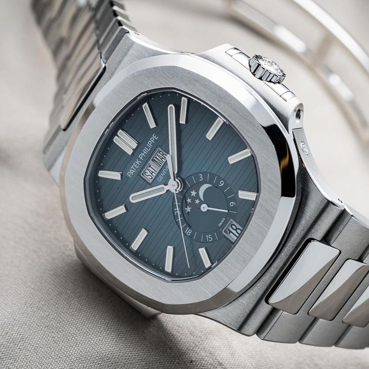 Patek philippe nautilus 5726/1a Master Copy